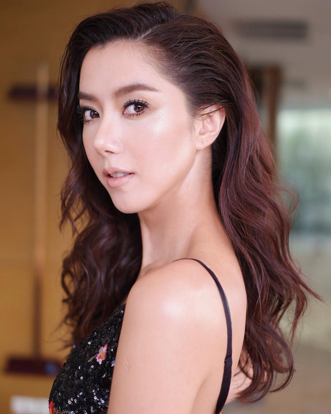 รวมลุคแต่งหน้าของเหล่าสาว 30+